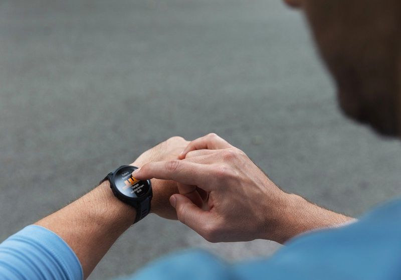Garmin Forerunner 165 - Hardloophorloge - Black-Slate Grey
