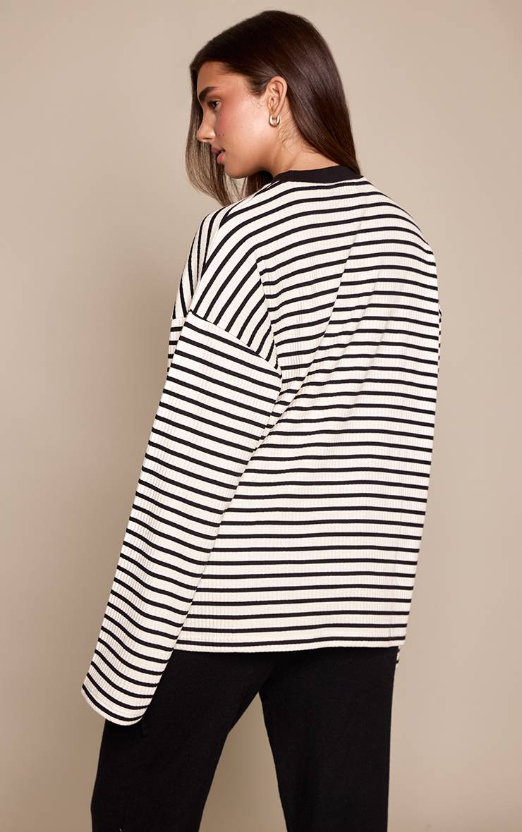 Monochrome T-shirt Oversize À Rayures Contrastées Avec Détail Logo En Jersey