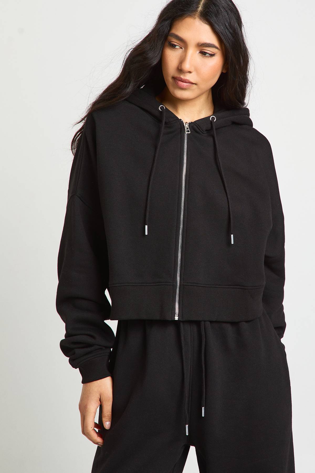 boohoo Ensemble de Jogging 3 Pièces à Casynthétiqueche avec Crop Top et Détails de Coutures Tall