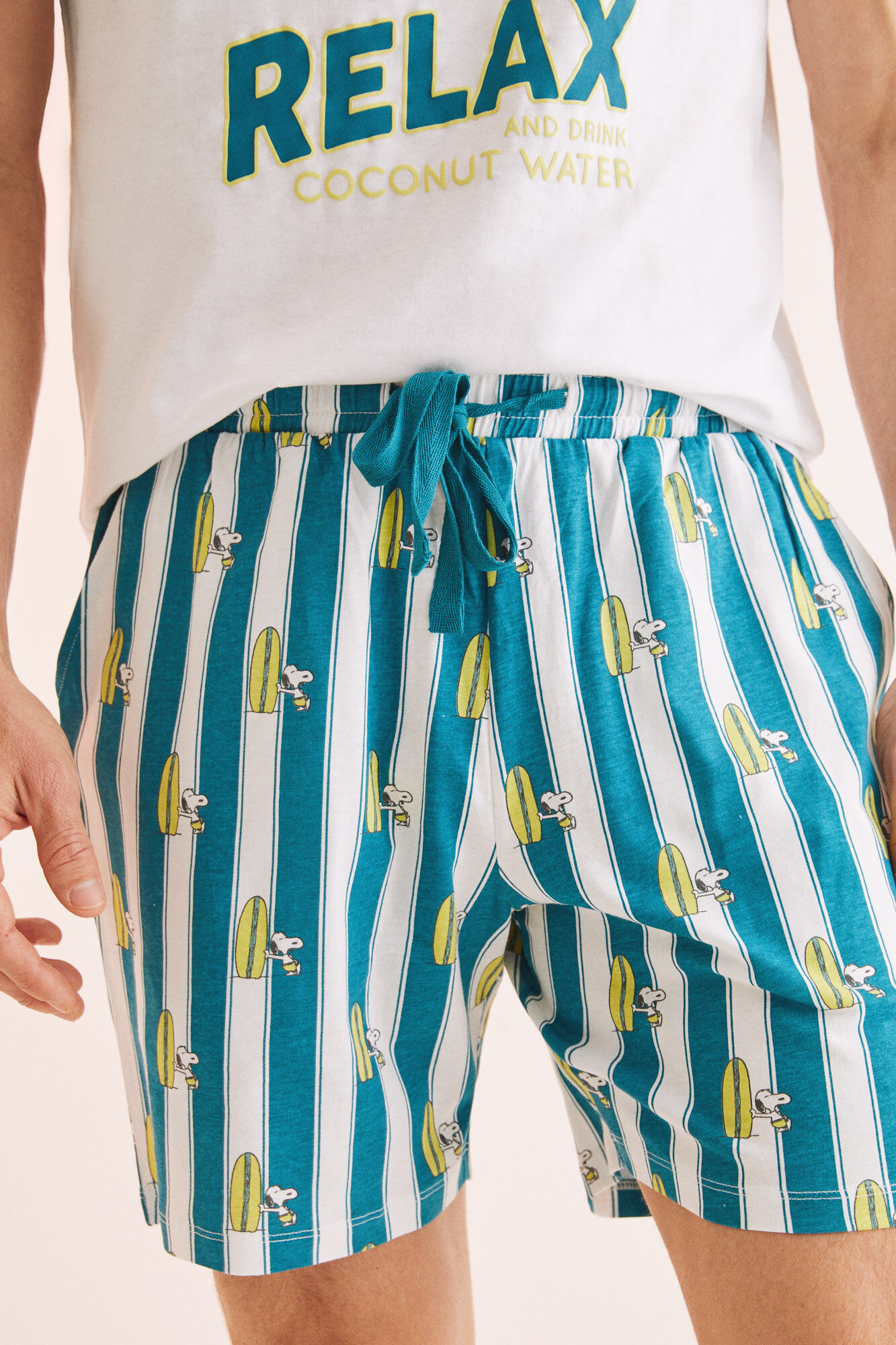 Pijama curto masculino 100% algodón Snoopy surf - bege