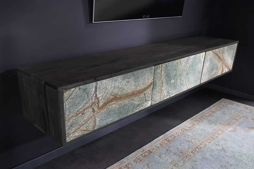 Massivholz TV Lowboard MOUNTAIN SOUL 160cm schwarz hängend echter Naturstein Akazie