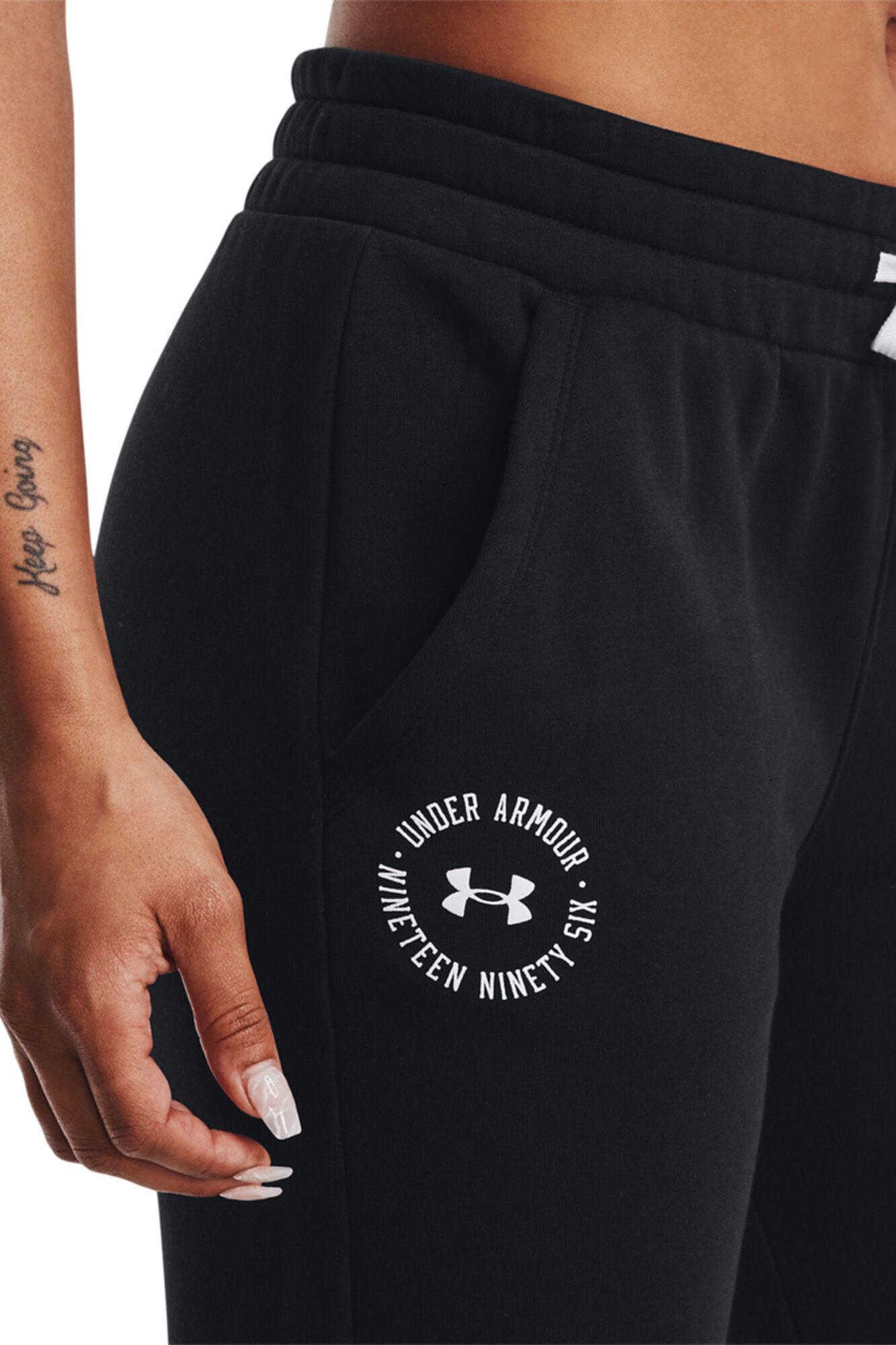 Calça de moletom Rival Fleece Crest - preta