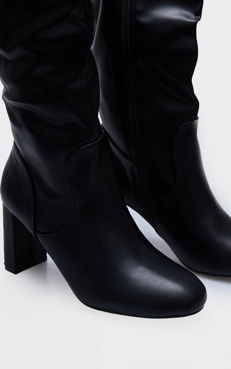 Noir Bottes Hautes À Bout Rond En Synthétiquecuir Avec Détails De Coutures Et Talon Bloc Haut