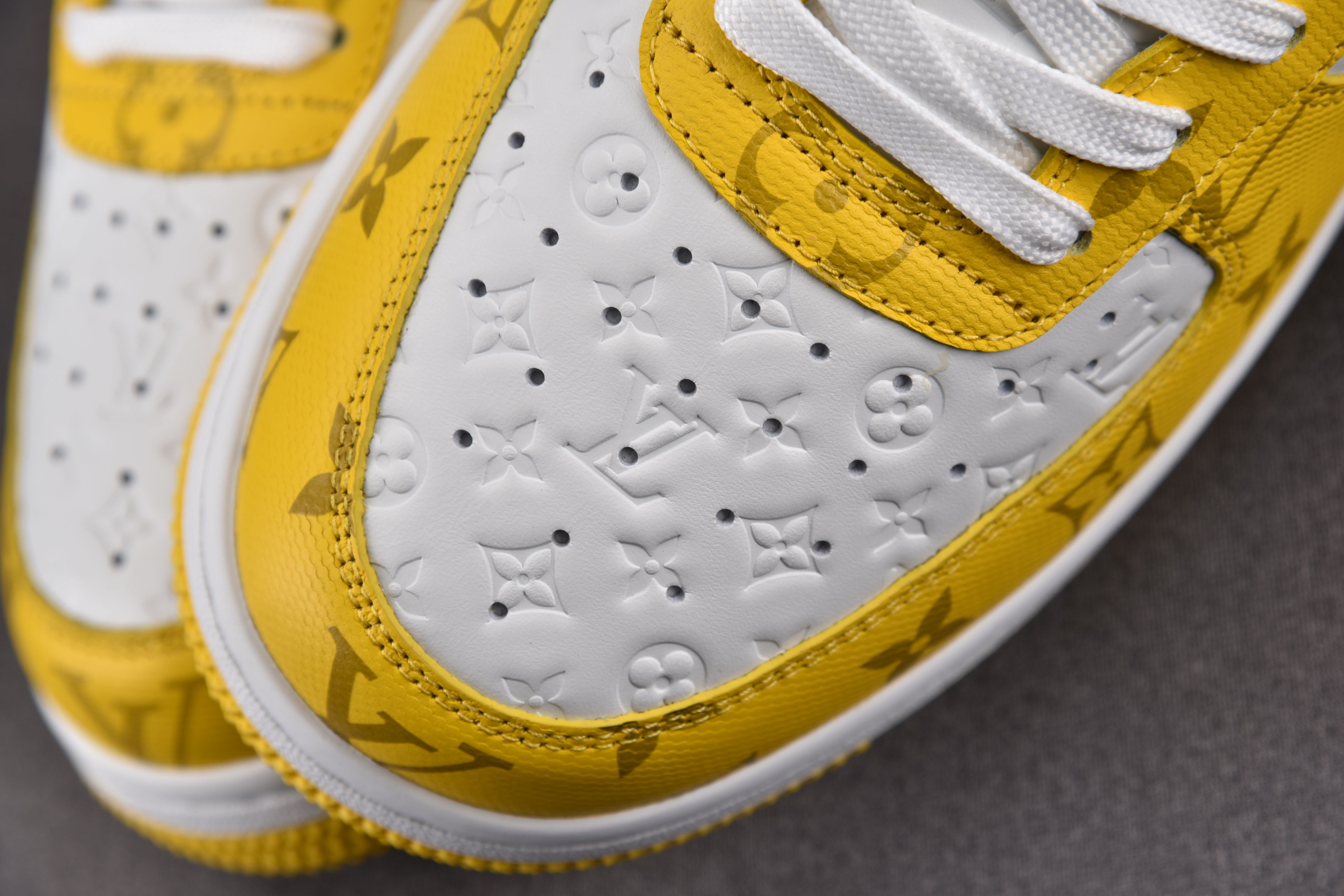 Nike Air Force 1 Low Louis Vuitton Royal Gray Yellow (Be careful about the size!!)