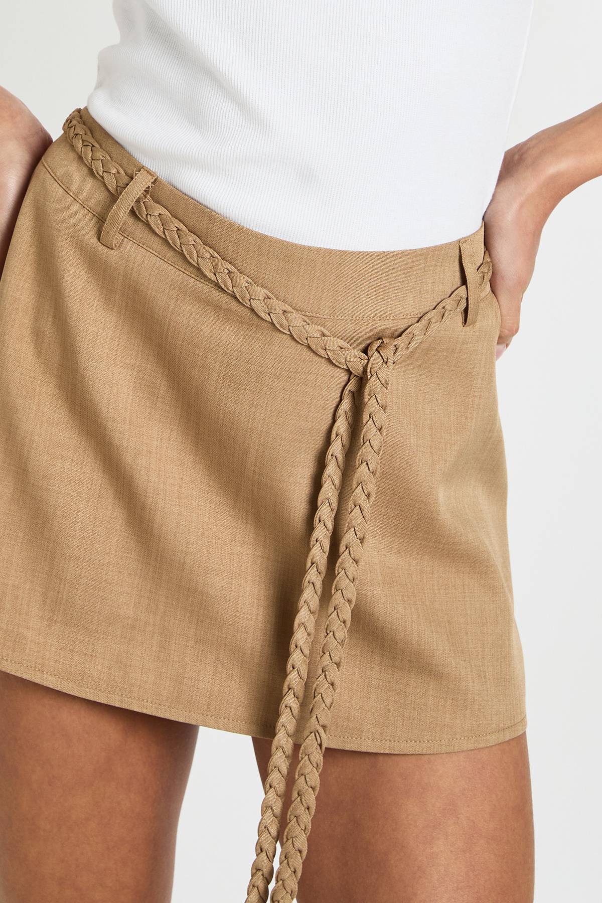 boohoo Mini Jupe-Short en Crêpe avec Détail Ceinture Corde