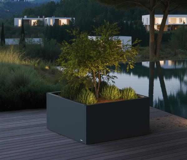Herstera Metall-Pflanzkasten Cube Low LED,
