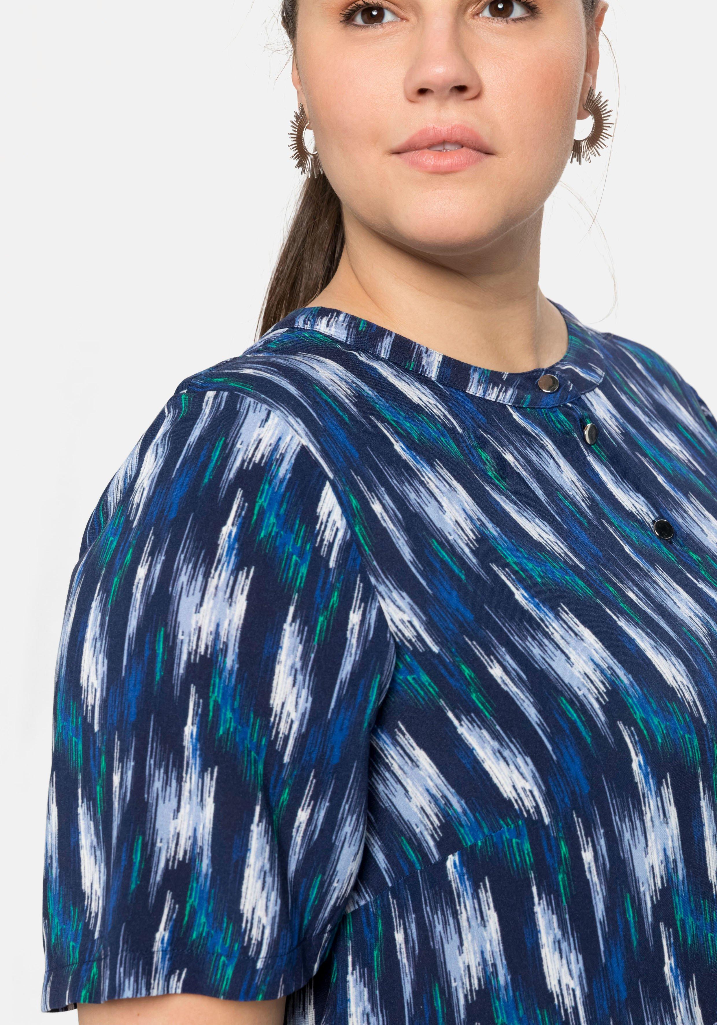 Kleid mit Alloverprint, in Stufen-Optik
