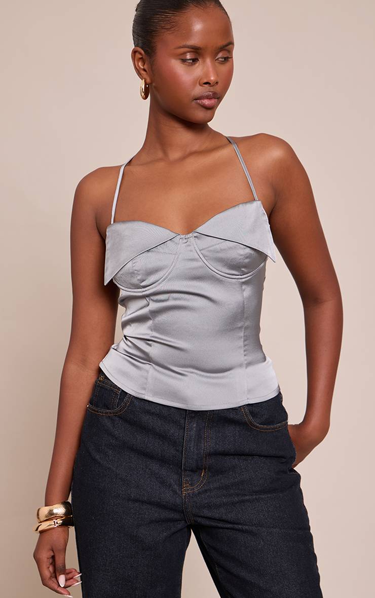 Charbon Top Long À Bretelles En Satin Avec Détail Drapé