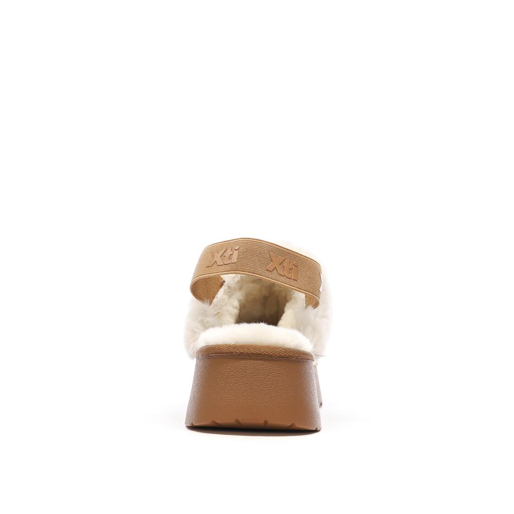 Xti Sabots fourrés à élastique Camel Femme Xti Microfiber