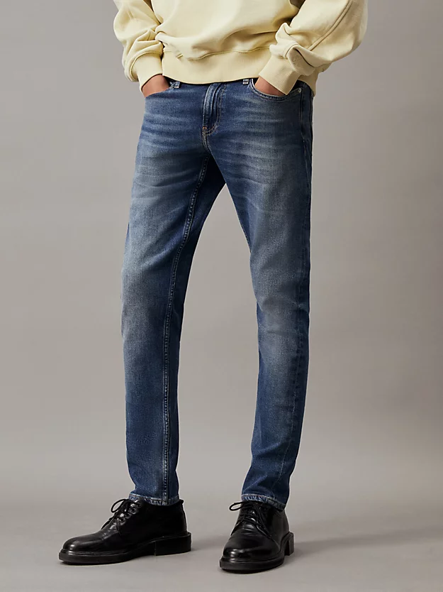 calça jeans justa