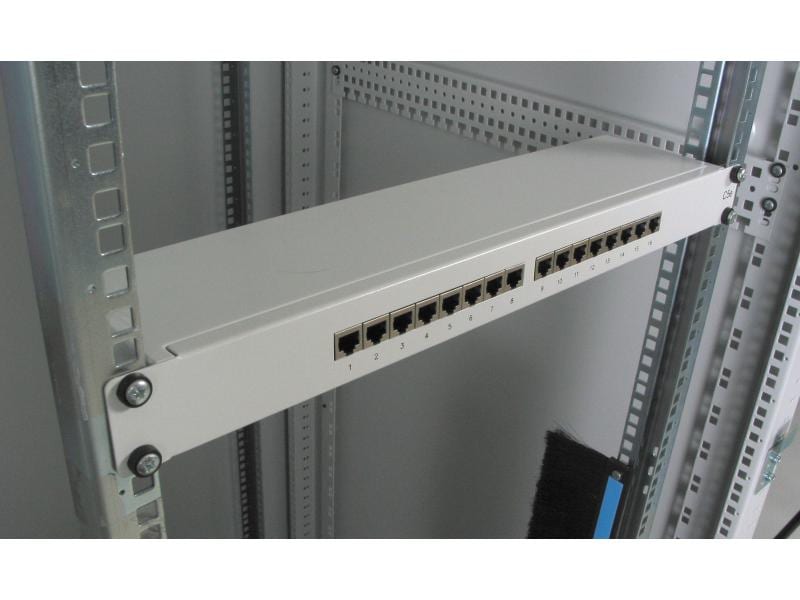 equip Patchpanel 16 Port, LSA, 1HE 19