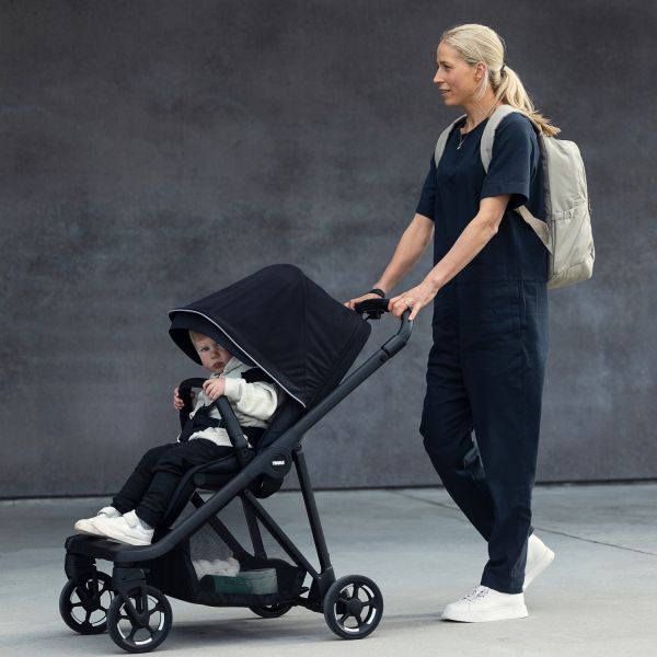 Thule Shine Kinderwagen 2-in-1 Black / Alaska Blue