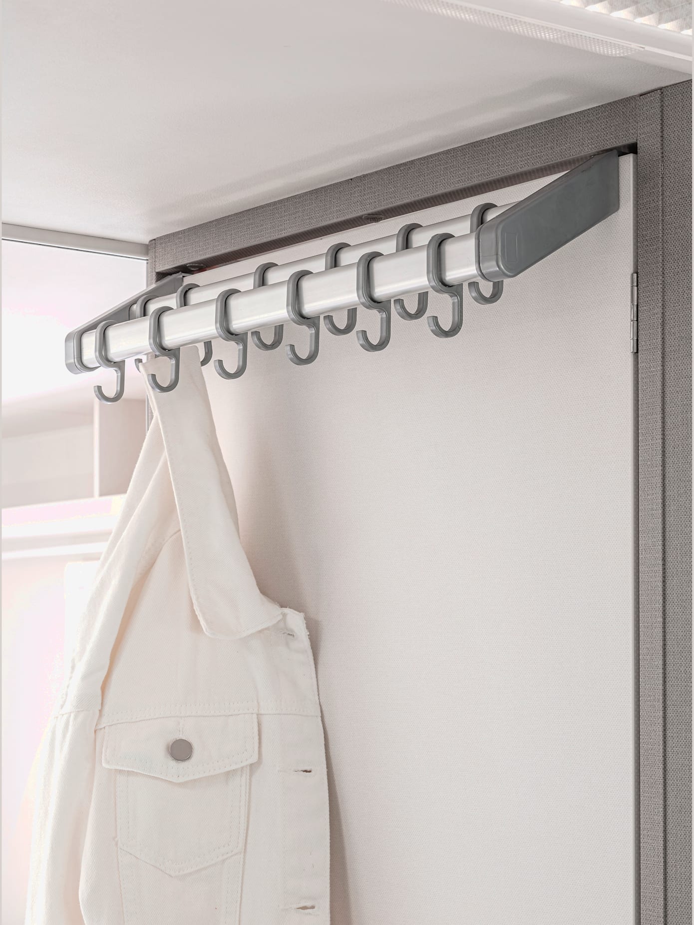 Portemanteau de porte patère pratique et stable