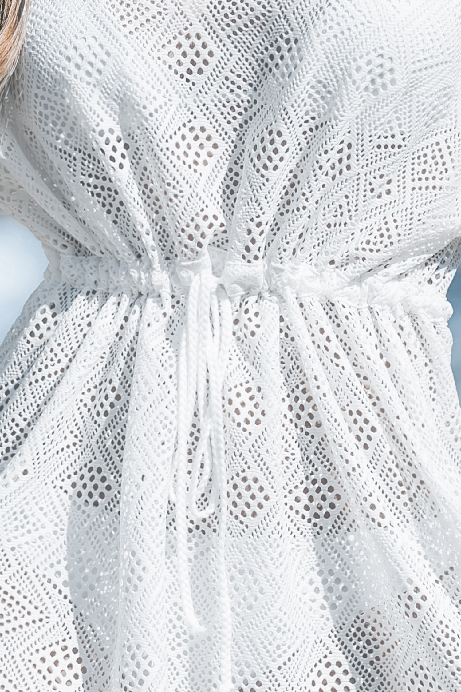 Robe cover up avec manches courtes en crochet à nouer à la taille blanche