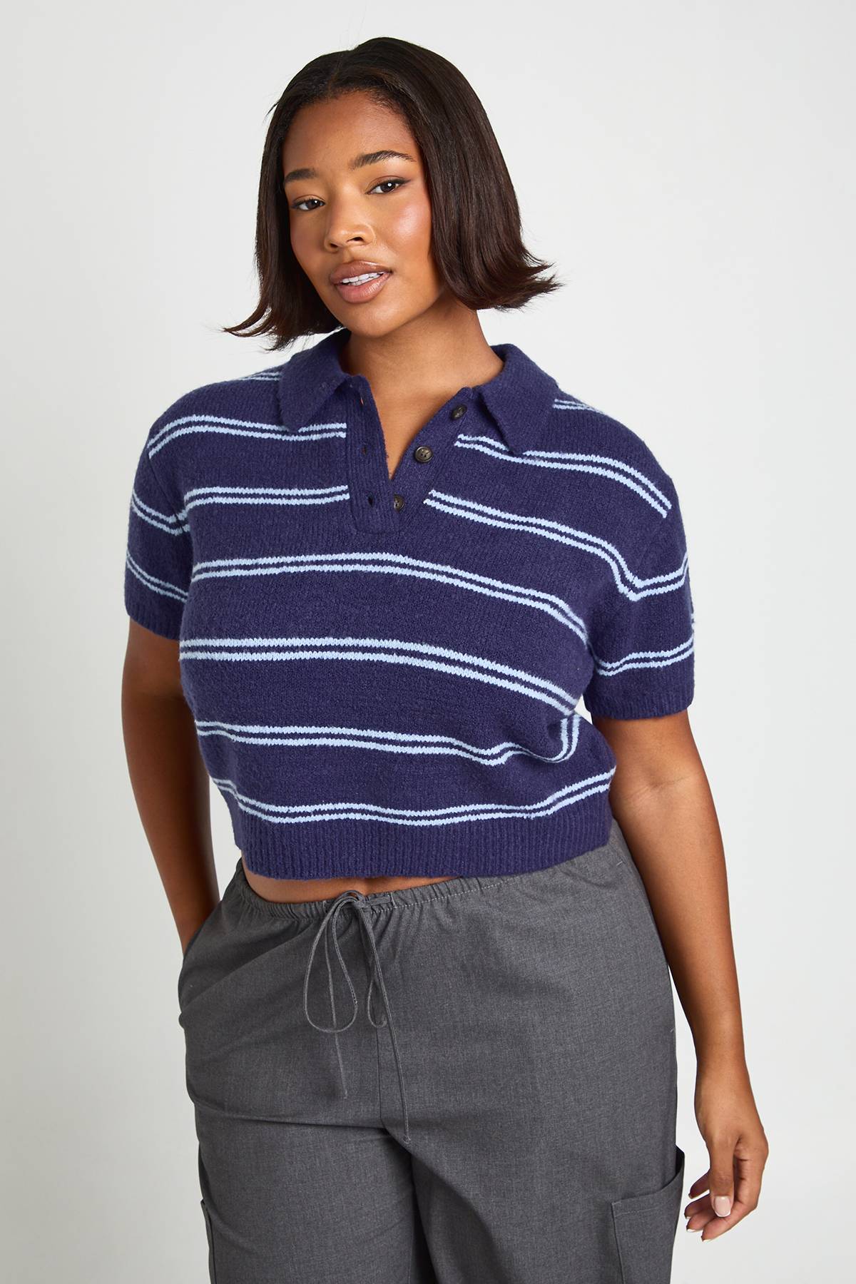boohoo Haut en Maille à Rayures avec Col Grande Taille