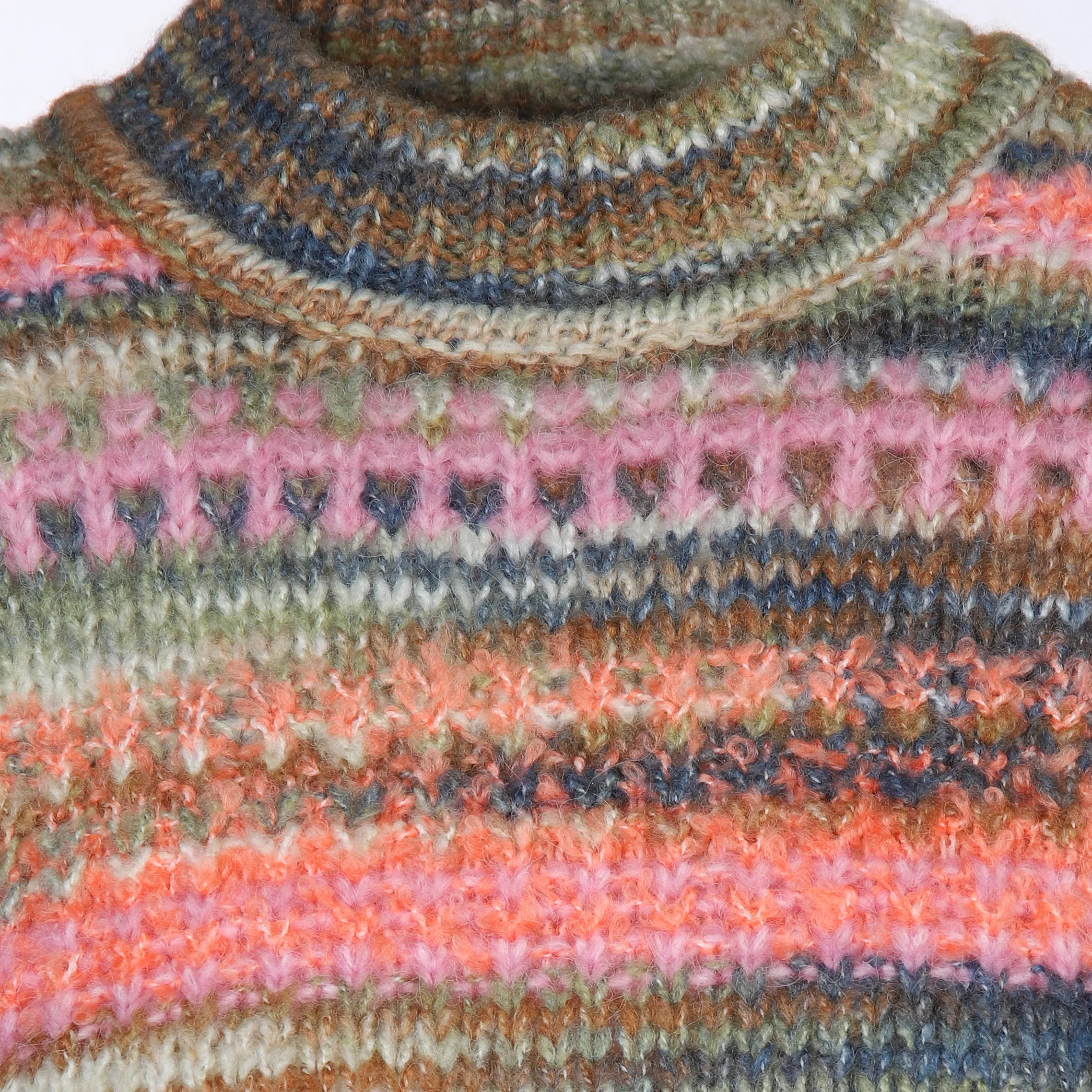 Damen Pullover mit bunten Streifen