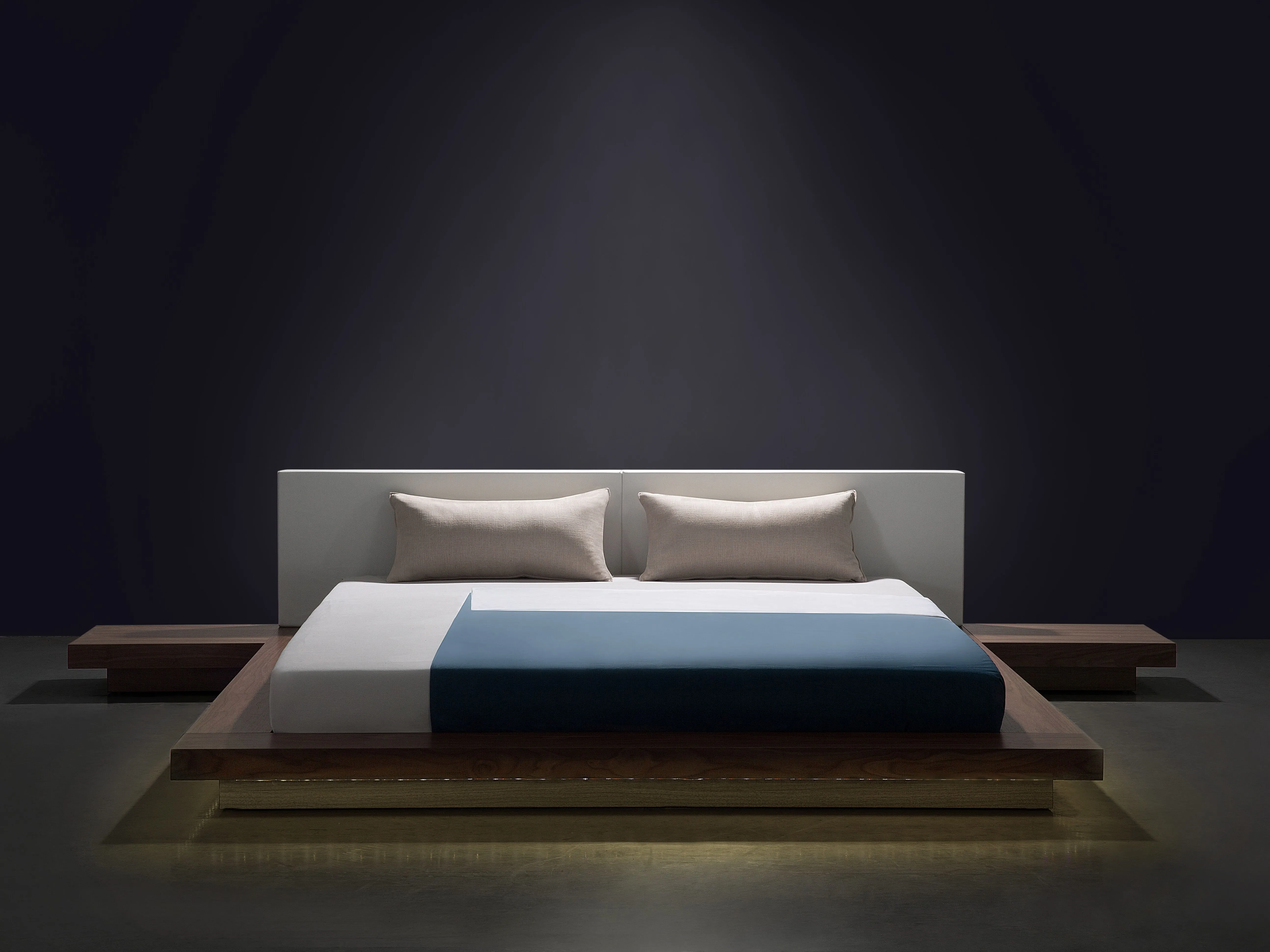 Bed met LED-verlichting ZEN 180 x 200 cm Bruin essenhout