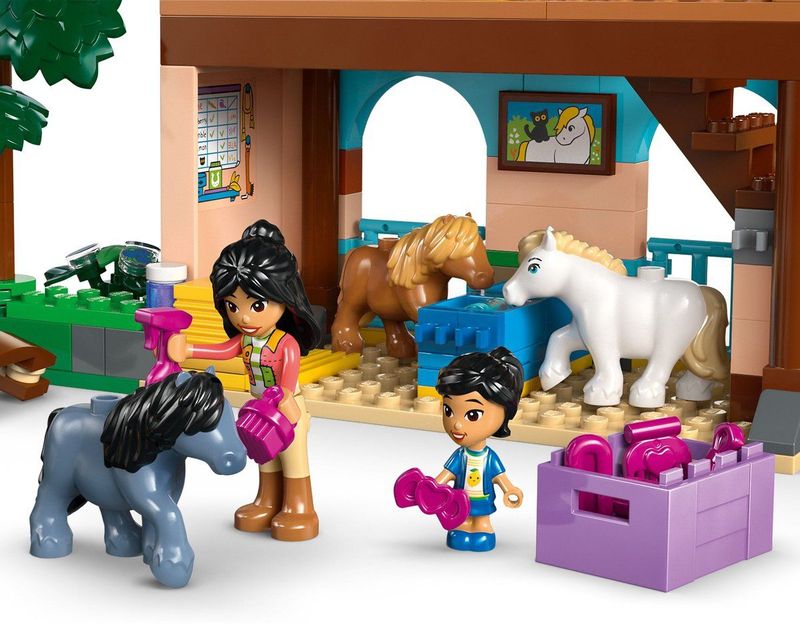 LEGO Friends - Ponyboerderij - Bouwset - Multikleur - Inclusief Minipoppetjes