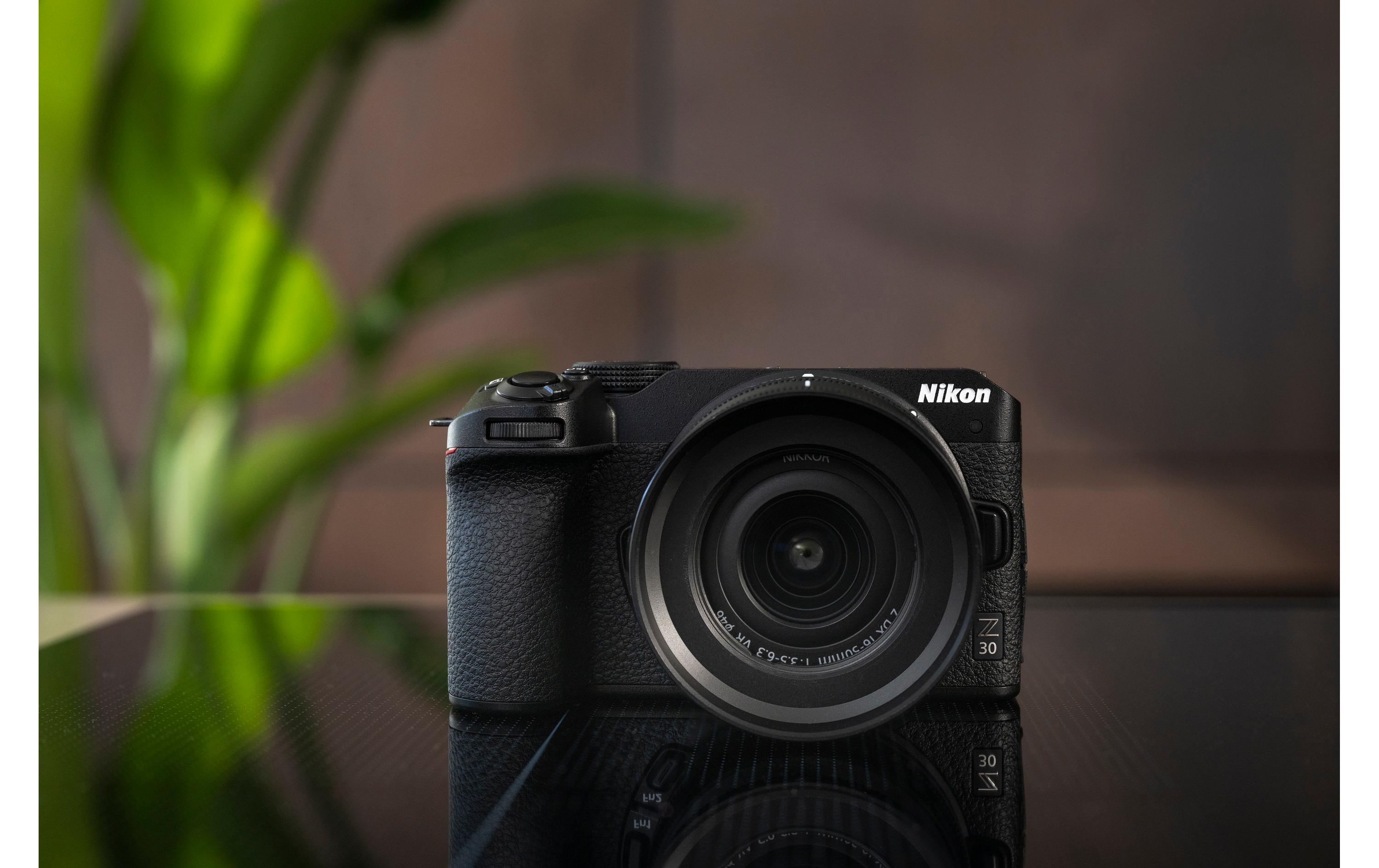 Fotokamera Z30 BODY<br>Spiegelloser Fotoapparat mit erstklassiger Bildqualität – Die neue Welt des Vloggens