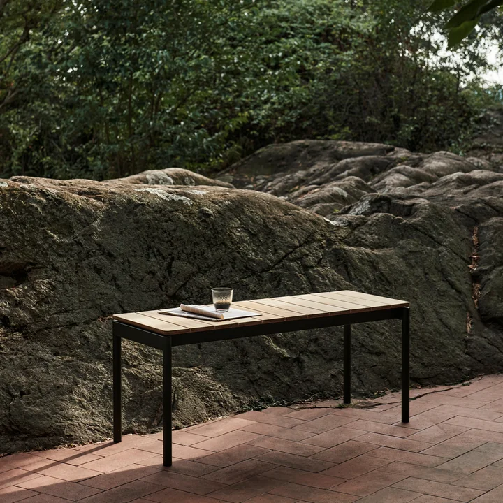 &Tradition - Ville AV27 Gartenbank, 110 x 40 cm, warm black