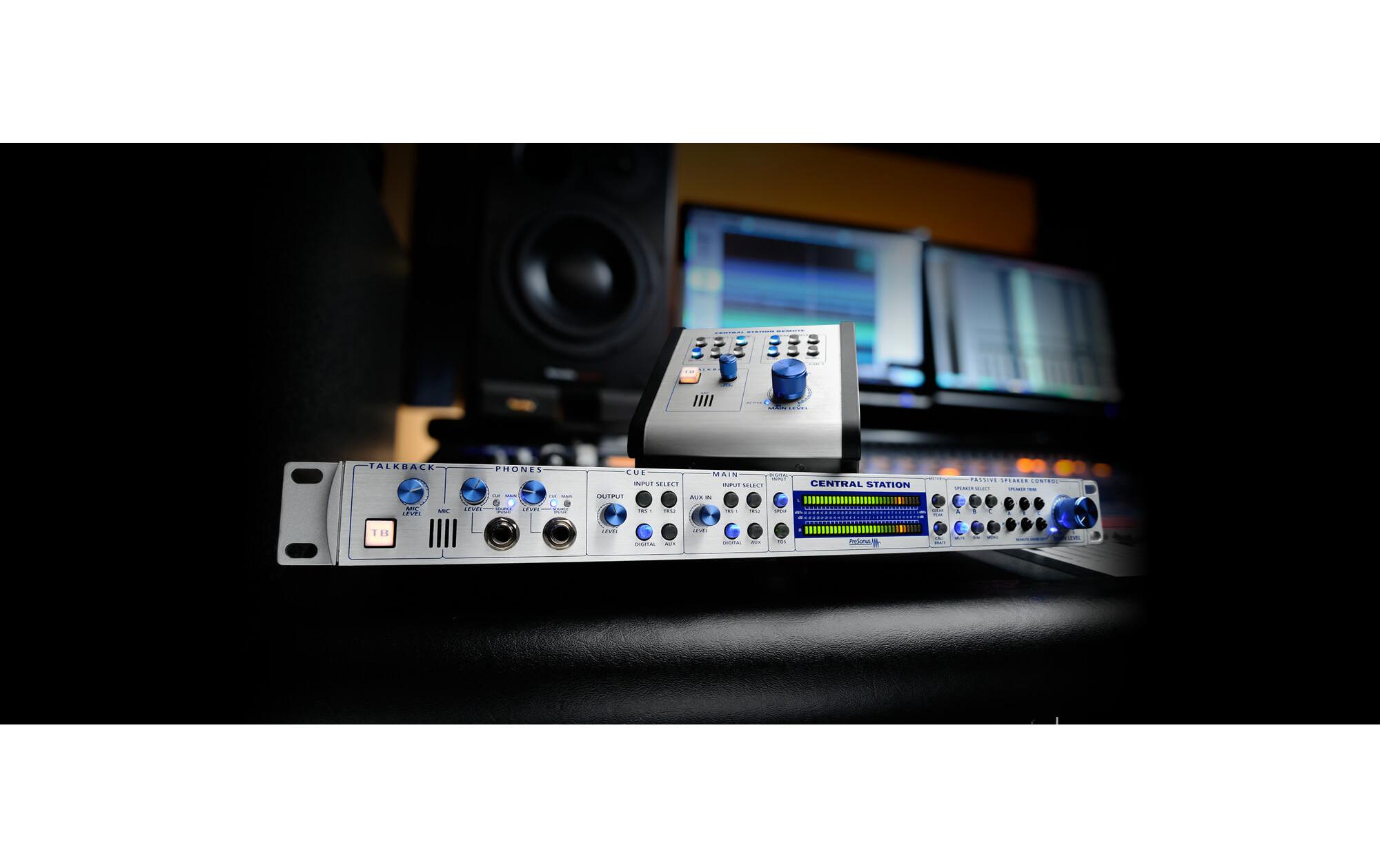 Monitorcontroller CentralStation Plus<br>Monitor-Controller