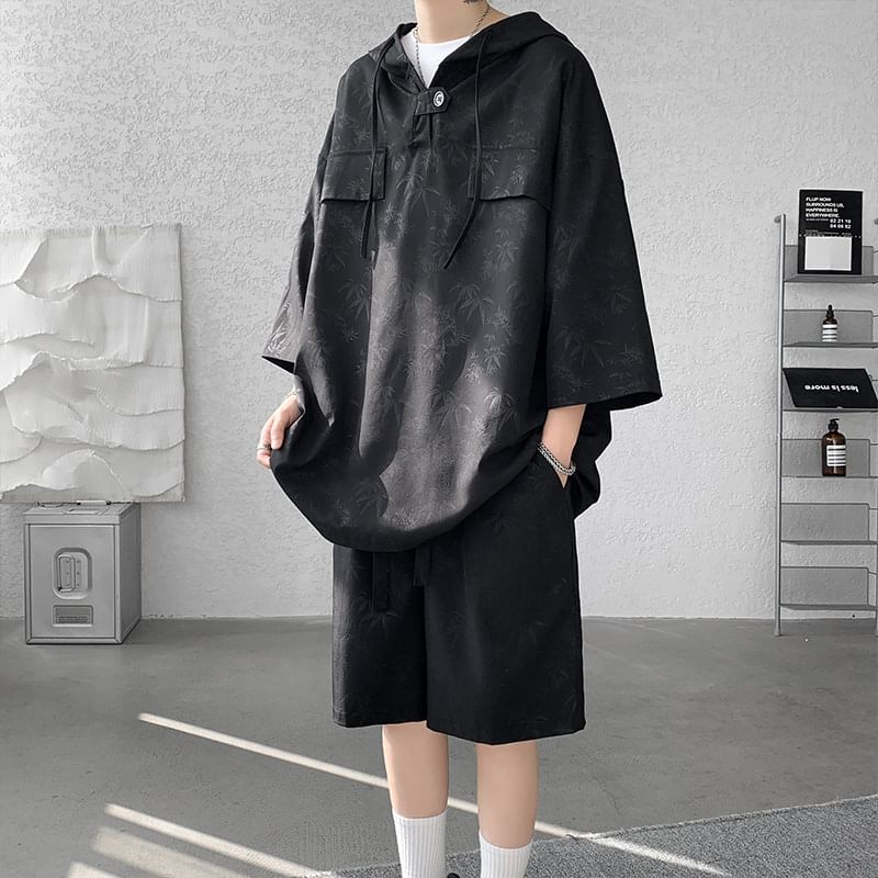 Freehop - Set: T-shirt met capuchon en 3/4-mouwen + effen shorts met gemiddelde taille