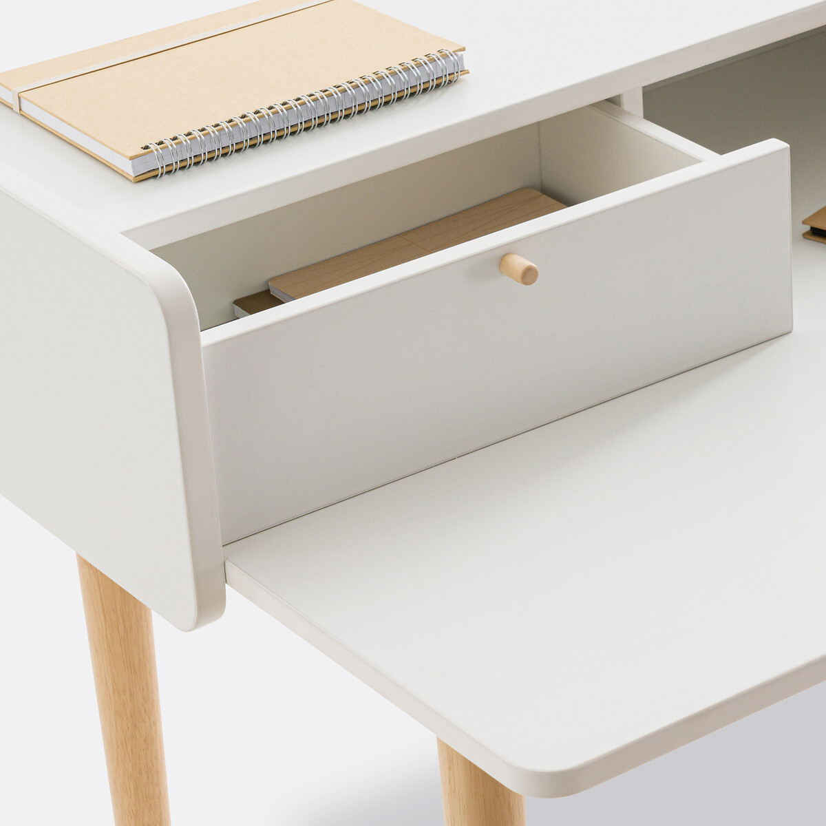 LA REDOUTE INTERIEURS<br>Escrivaninha infantil com plataforma elevada