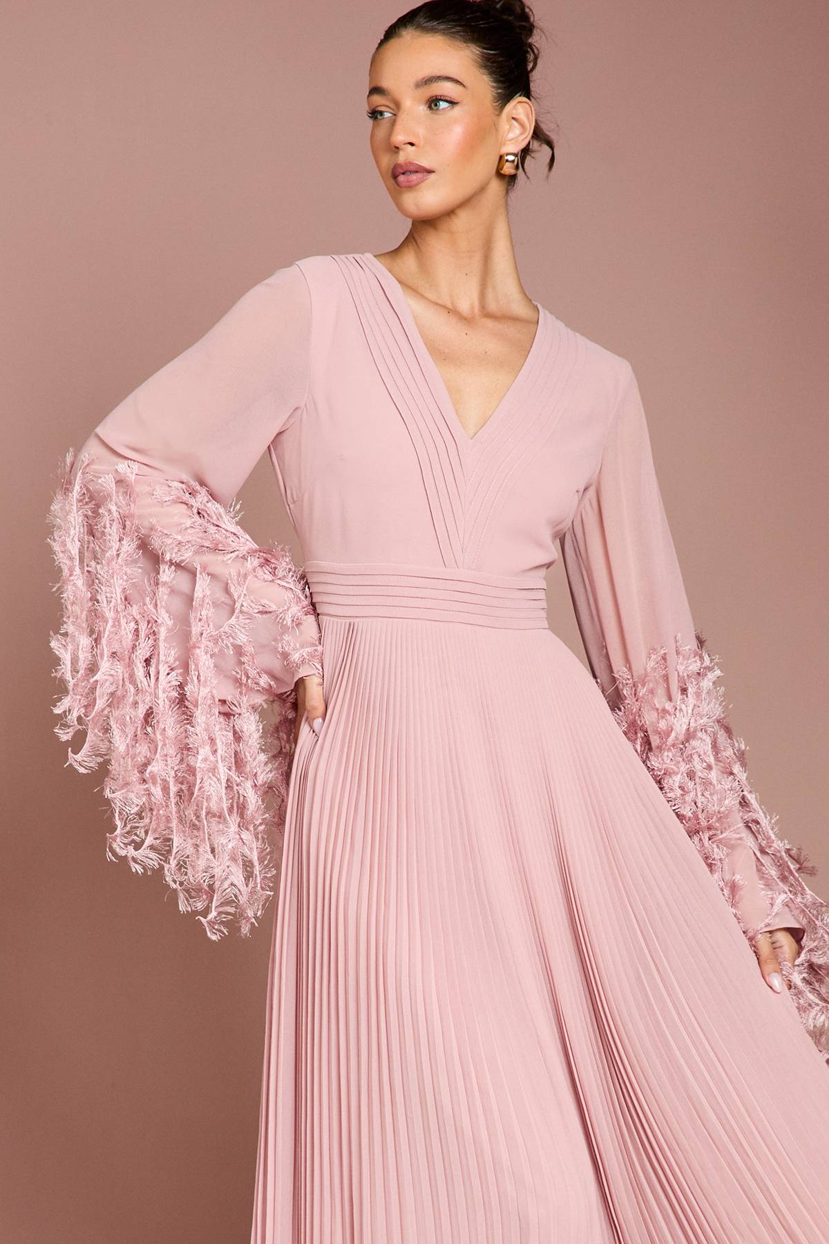 Coast Robe Maxi en Georgette à Col V et Manchettes à Plumes