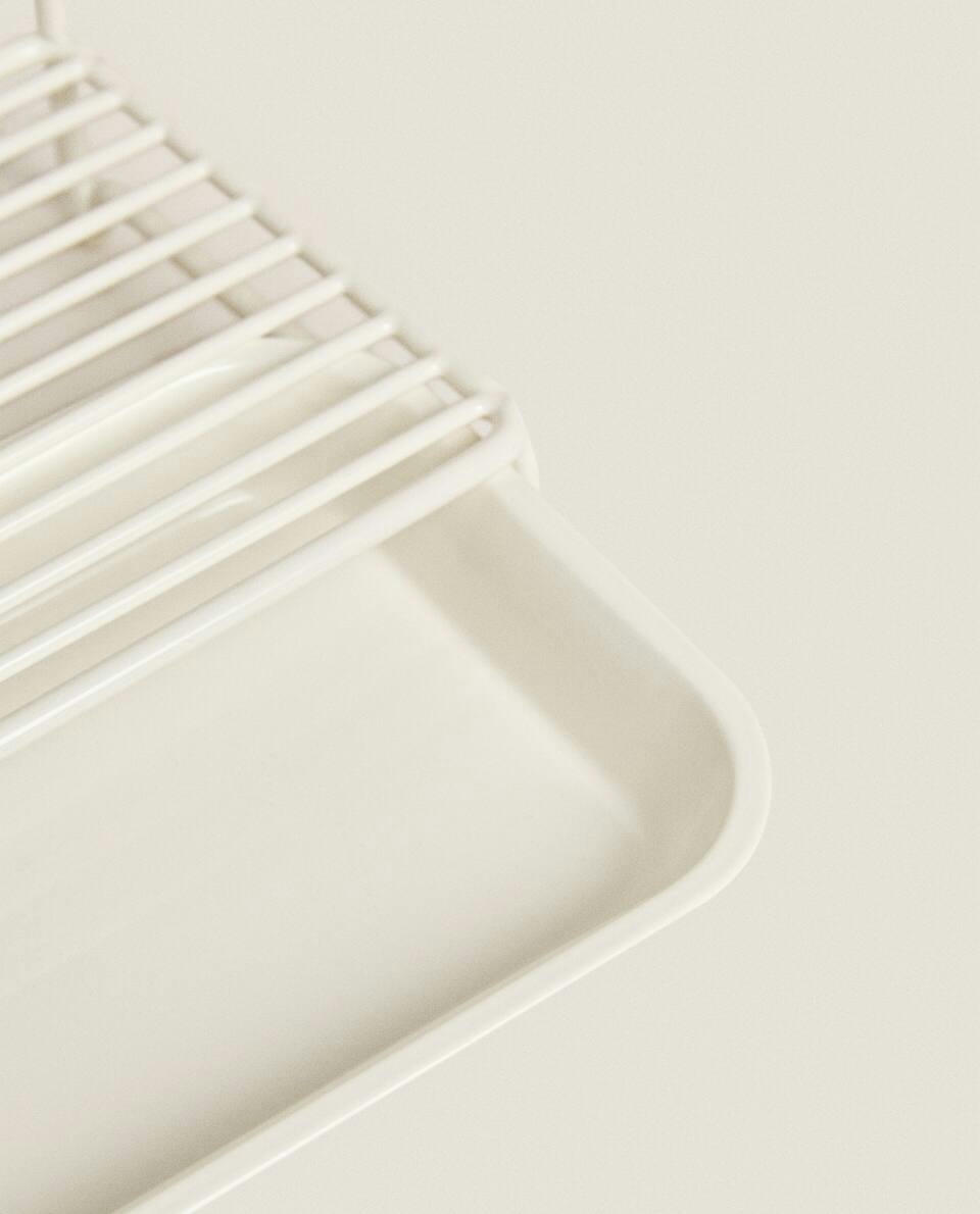 ESTRUTURA DE METAL BRANCO