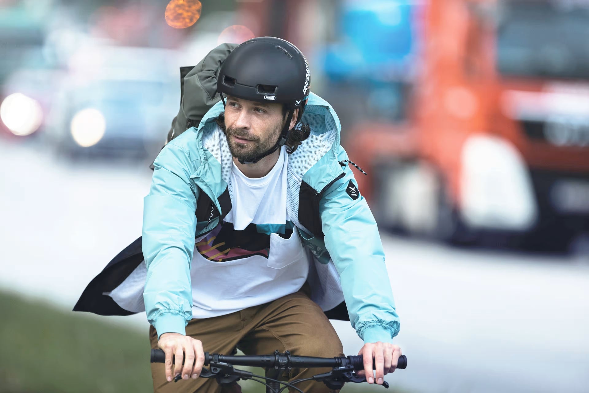 Casque de vélo ABUS Skurb Noir (Velvet Black)