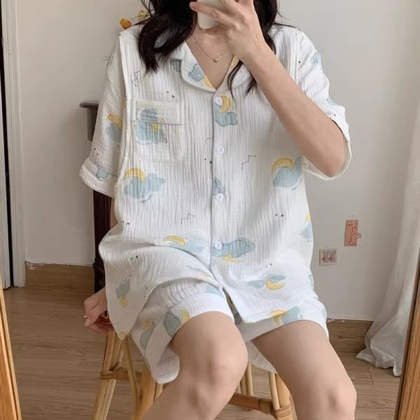 Dazzli - Pyjamaset: shirt met korte mouwen, kraag en print + shorts met elastische taille