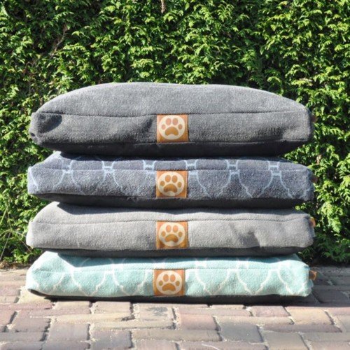 colchão azul estampado para cães