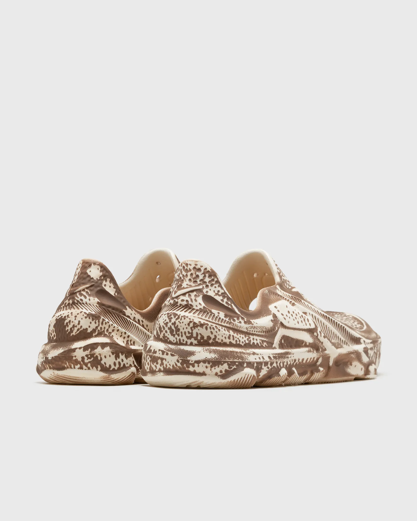 Nike ISPA UNIVERSAL