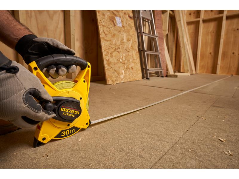 Stanley Fatmax Massband Fiberglas 30 m Rahmenbandmass mit Fiberglassträngen, 30 m lang