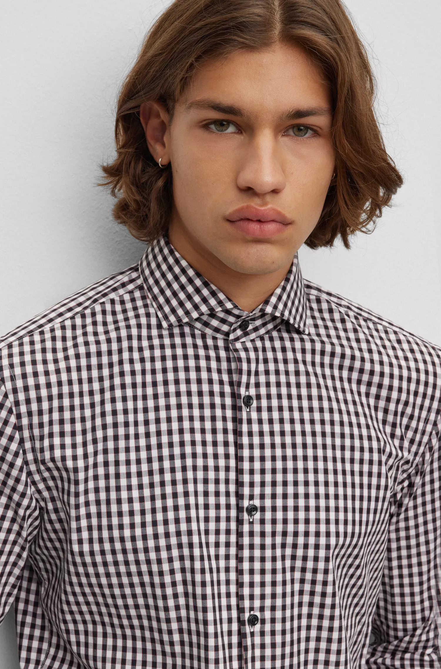 Camisa HUGO vermelha, corte slim, em popeline de algodão xadrez.