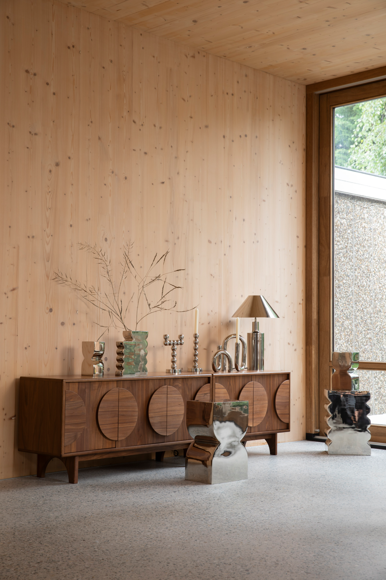 Dressoir Groove 3 deurs walnoot