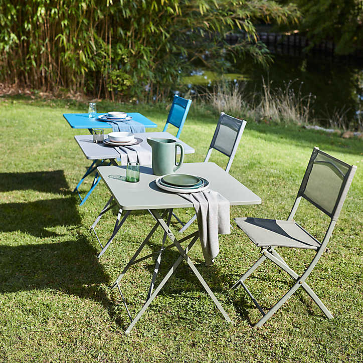 Chaise de jardin pliante GoodHome Saba en polyester et acier - Coloris gris - Hauteur 84,5 cm