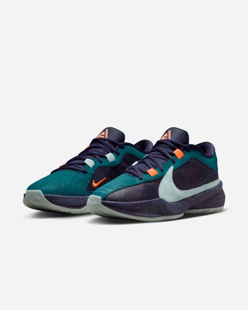 Chaussures de basket Nike Zoom Freak 5 Vert pour homme