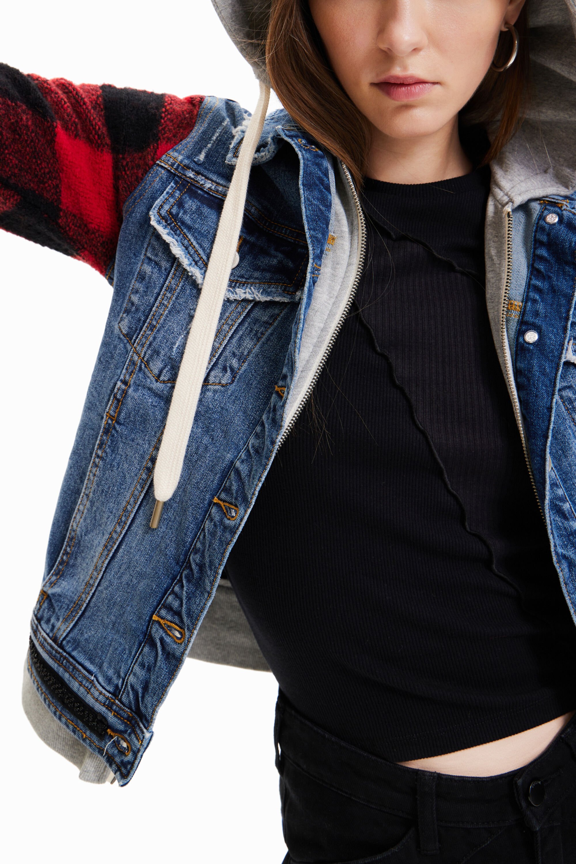 Veste en jean manches à carreaux