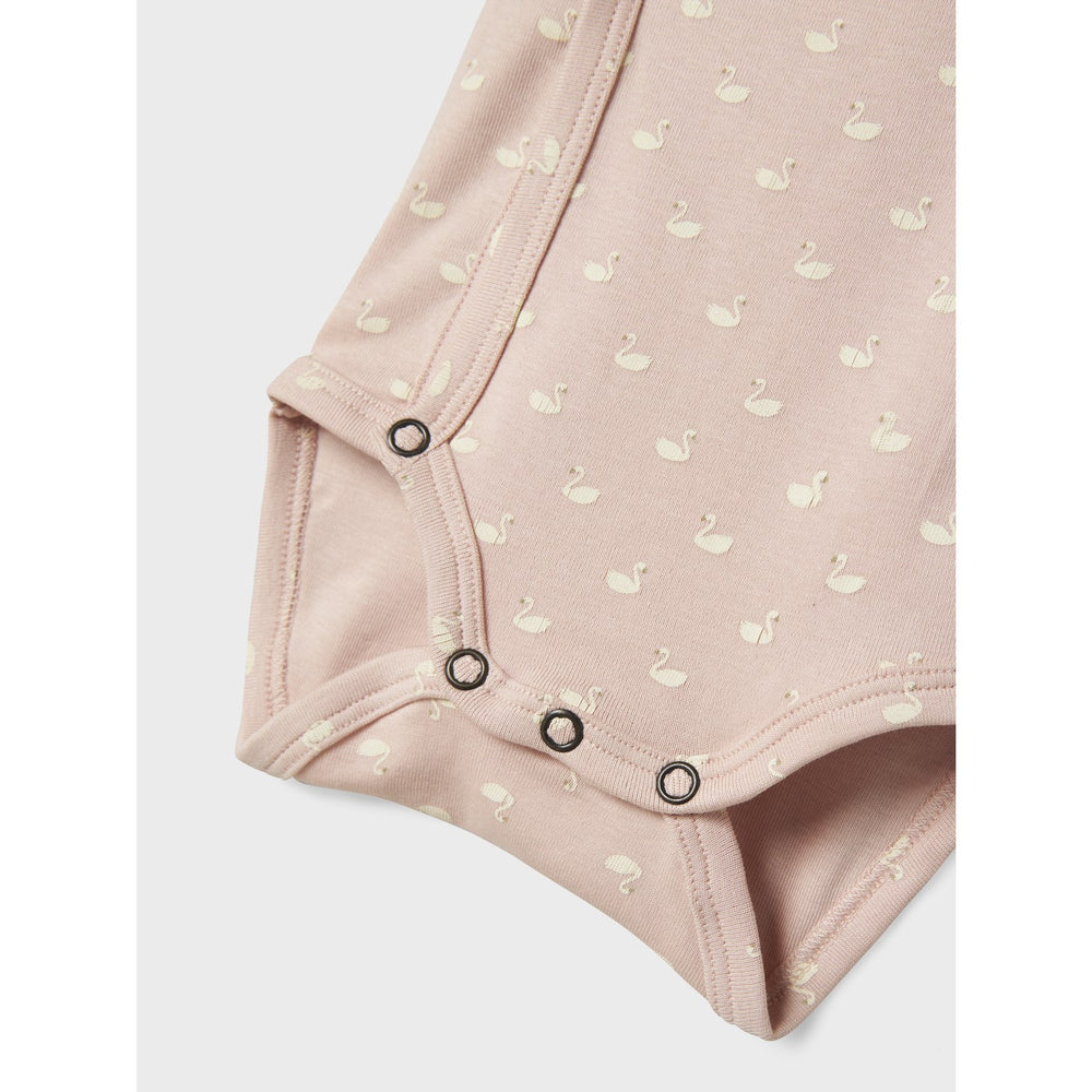 Køb Lil'Atelier Peach Whip Swans Gayo Slim Slå-om Body