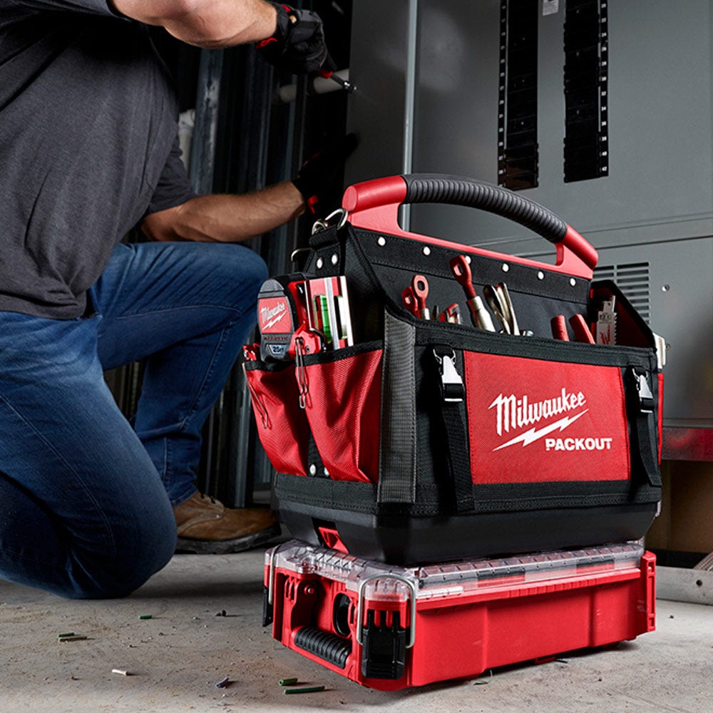 MILWAUKEE PACKOUT™ 500mm Jobsite Storage Tote 48228320