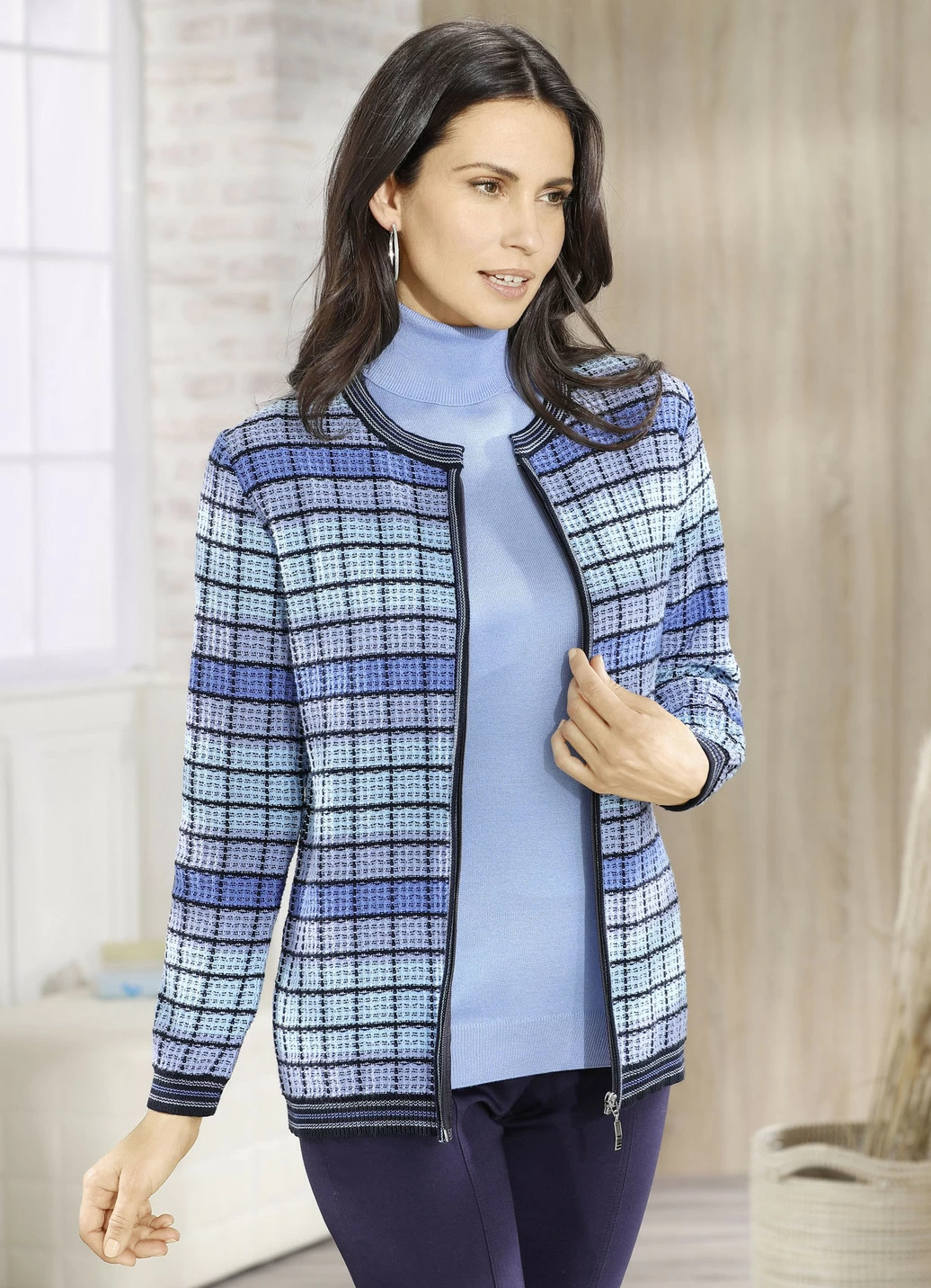 Strickjacke mit grafischem Muster