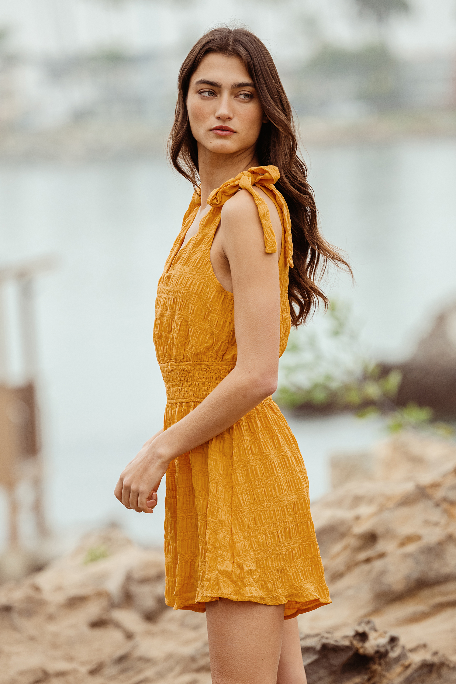 Combishort taille à smocks jaune moutarde