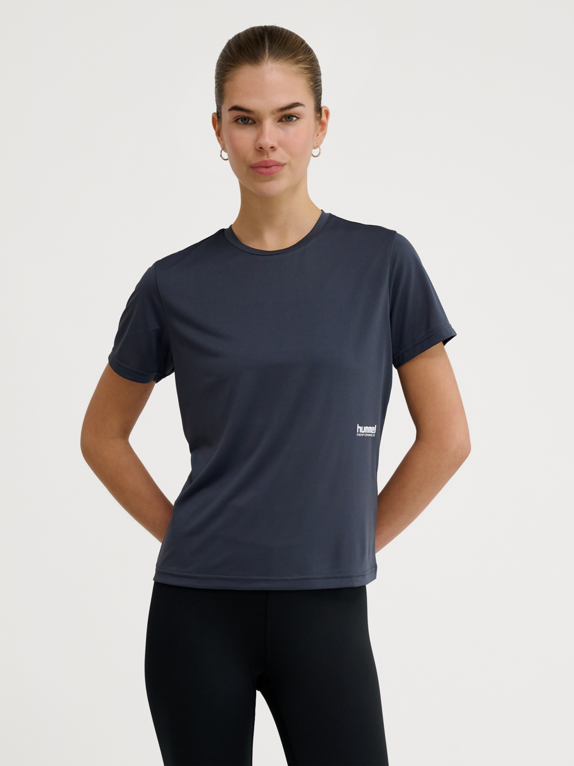 hmlPULSE WORKOUT W T-SHIRT S/S
