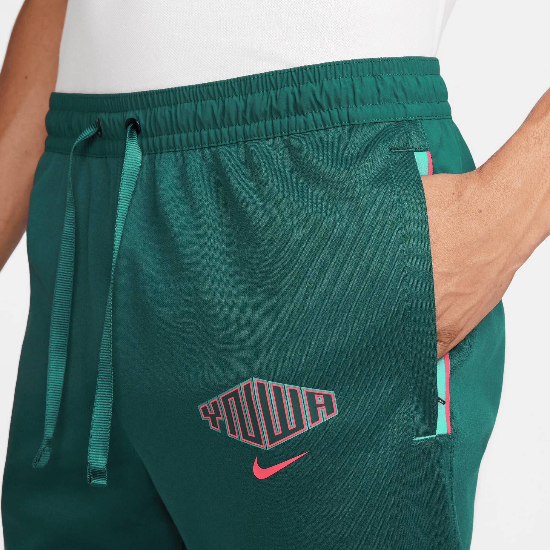 Nike| Herren Fußballhose LIVERPOOL FC Mens Soccer