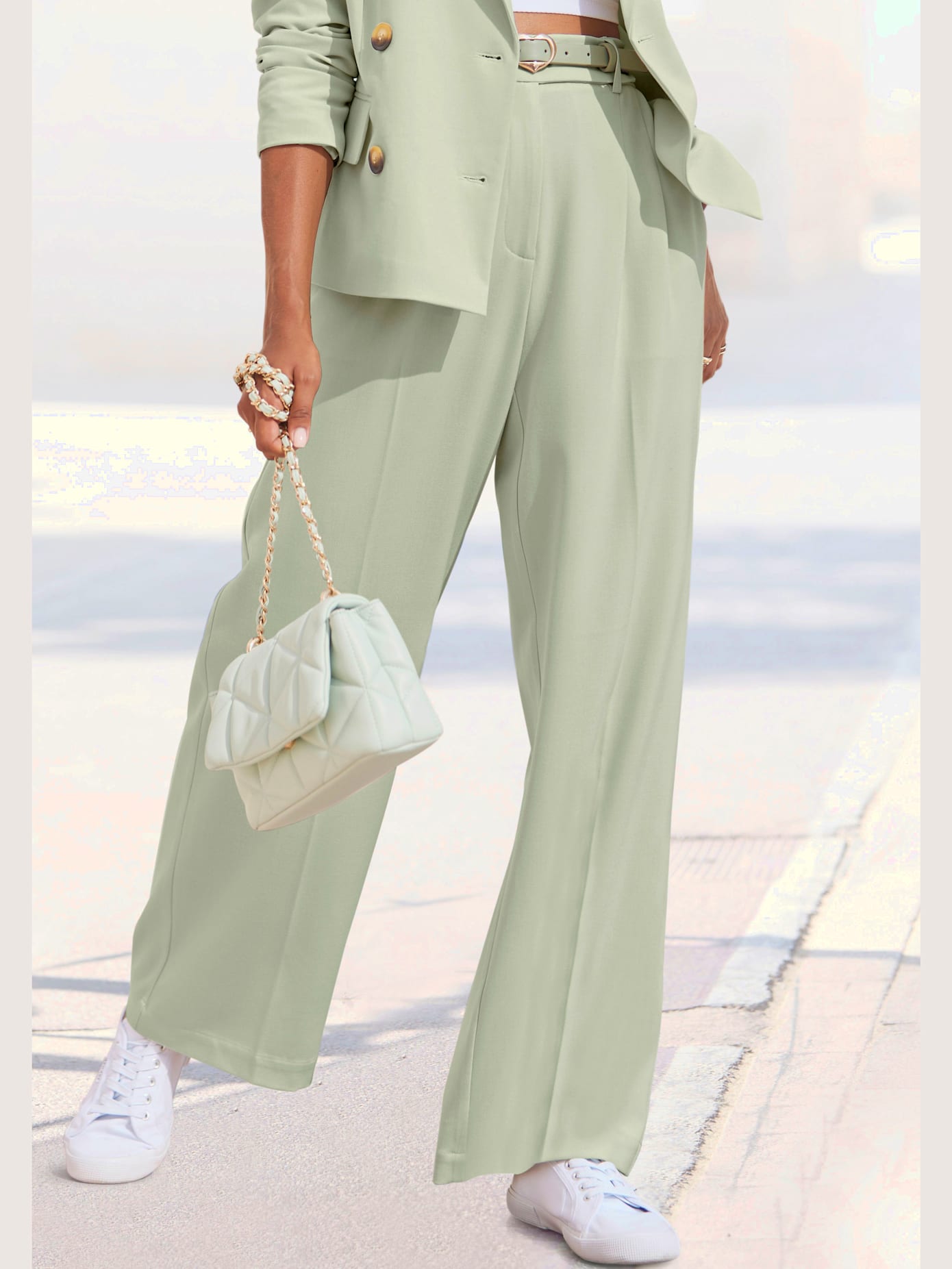 Pantalon pinces tendance à la taille