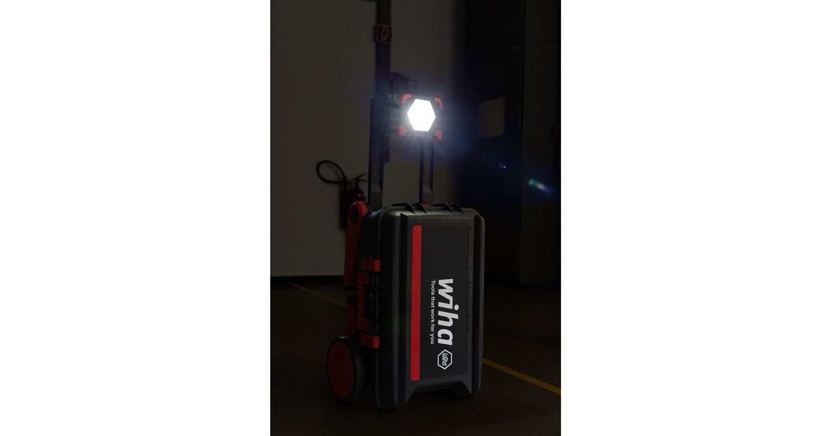 WihaAccubouwlamp 30W  (Zwart/rood, 750-3.000 lm)