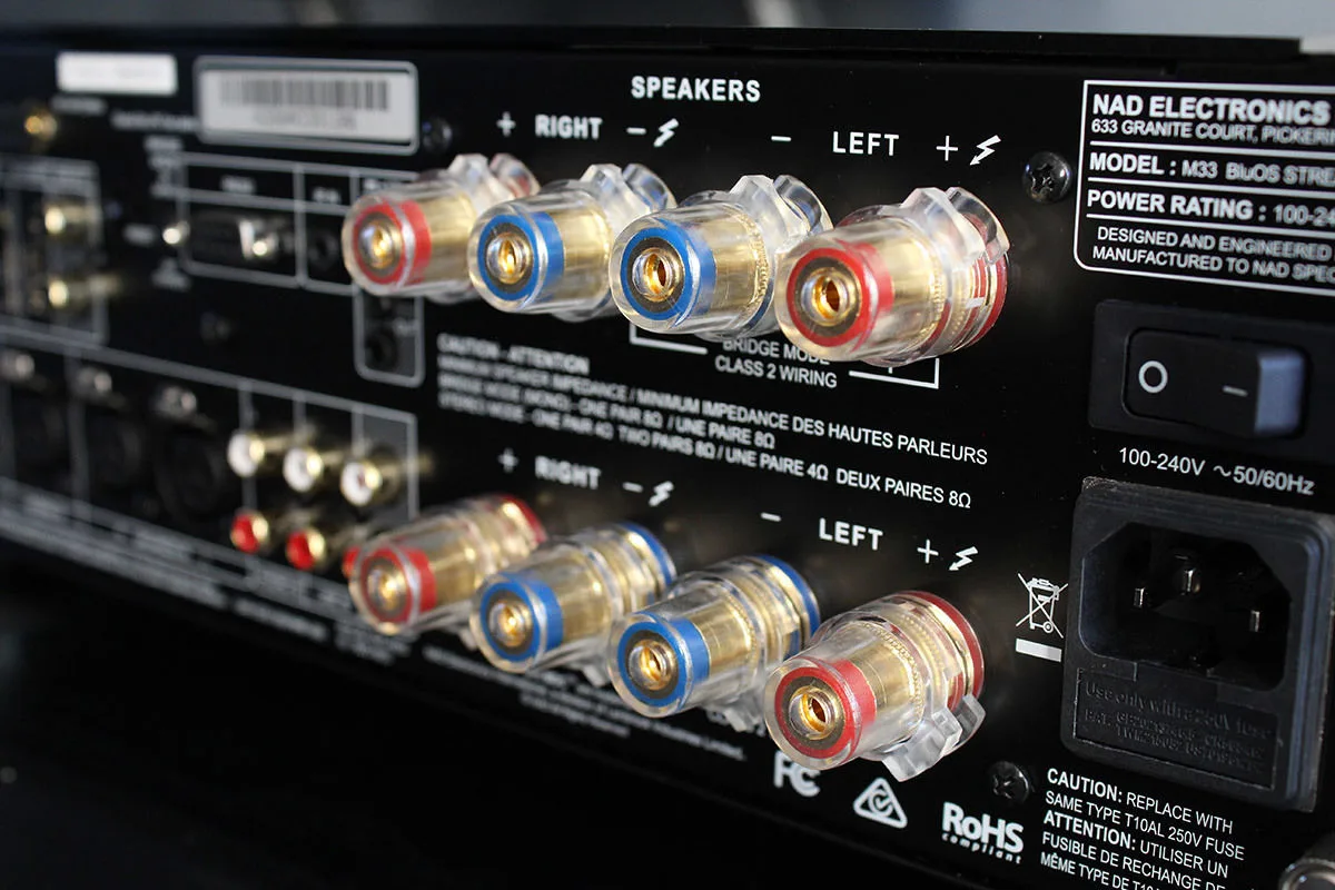 NAD M33 Amplis hi-fi stéréo
