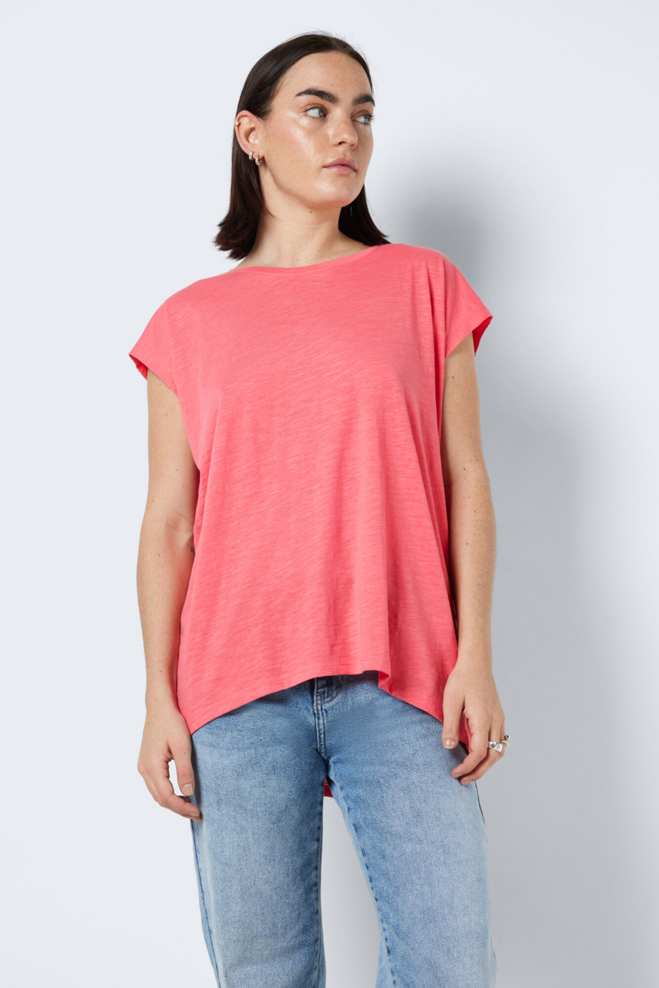 Camiseta de manga comprida e camiseta de manga curta