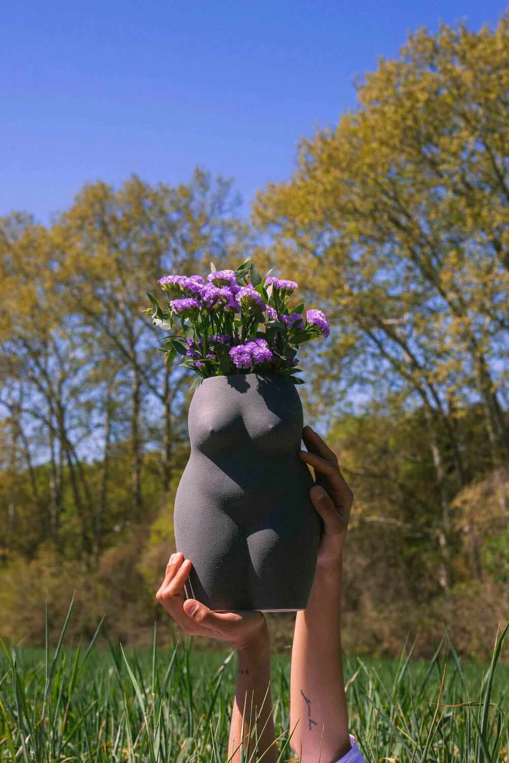 Doiy  Body vase, sort - H26 cm.